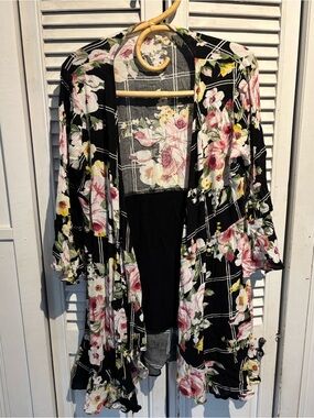 ODDY Black Floral Open-Front Duster with Pink & Cream Blooms